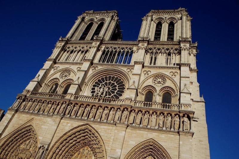 La Cathédrale Notre-Dame de Paris, symbole puissant du patrimoine français et de sa culture